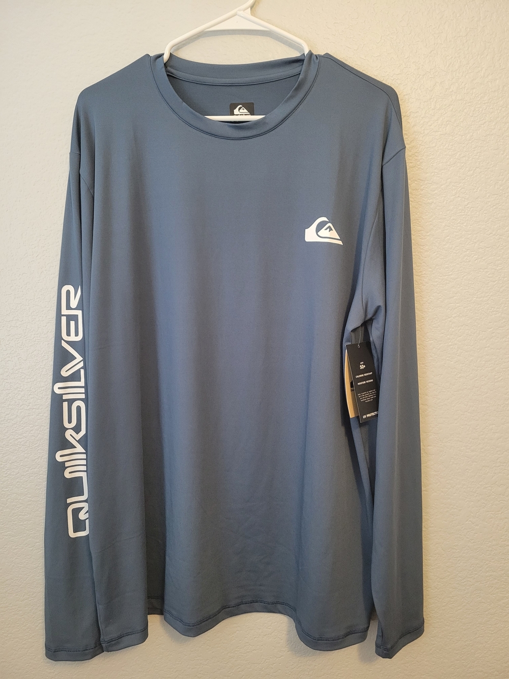 Quiksilver Men’s Long-Sleeve Performance Tee — Slate Blue